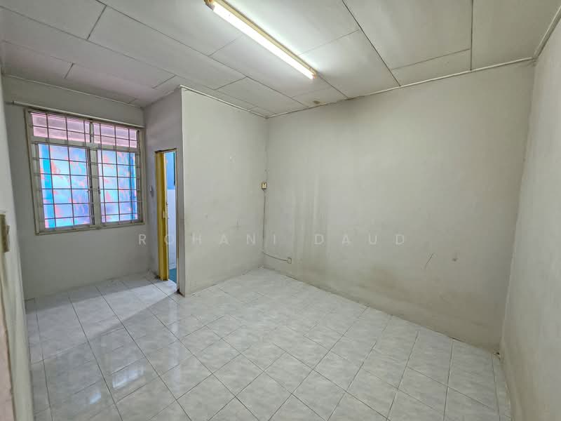 1-storey Terraced House for Sale in Bukit Beruntung (Selangor) - Rohani Daud - Interior - PropertyGuru.com.my