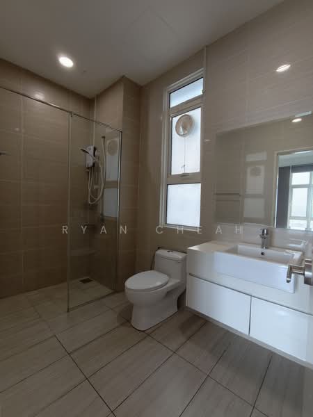Kondominium untuk Dijual di Damansara Foresta - Ryan Cheah - Bathroom - PropertyGuru.com.my