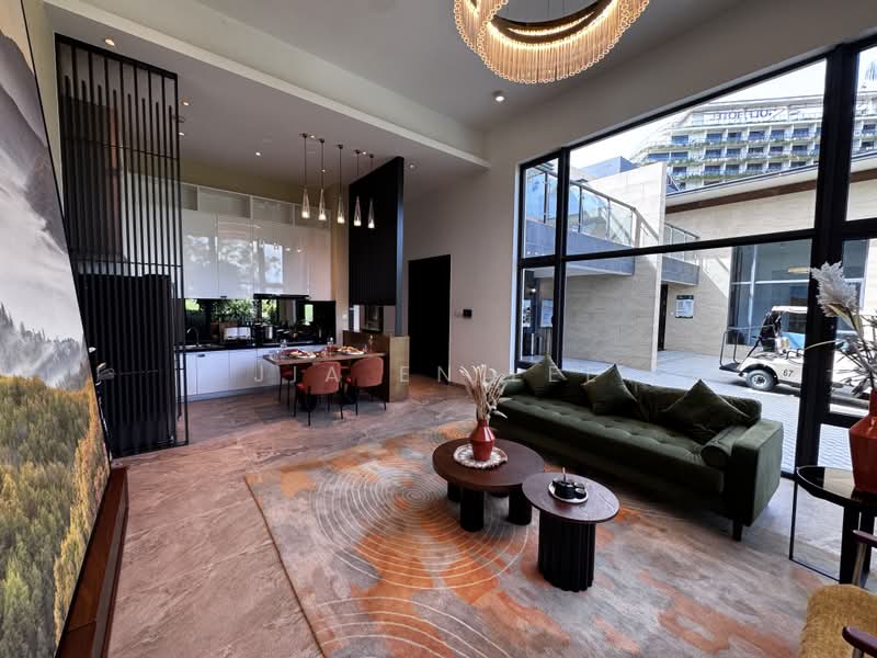 Cluster House for Sale in Forest City (Gelang Patah) - Jia En Lee - Living Room - PropertyGuru.com.my