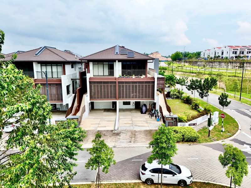 3-storey Terraced House for Sale in Cyberjaya (Selangor) - Syamsul Ilham - Exterior - PropertyGuru.com.my