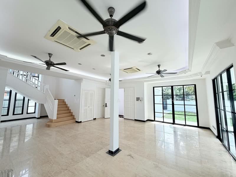 Rumah Banglo untuk Dijual di Ara Damansara (Selangor) - Aimi Mahirah - Living Room - PropertyGuru.com.my