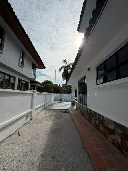 Rumah Banglo untuk Dijual di Ara Damansara (Selangor) - Aimi Mahirah - Exterior - PropertyGuru.com.my