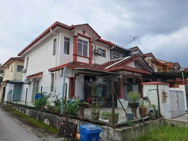 2-storey Terraced House for Sale in Subang (Selangor) - Noor Zihan Nordin - Exterior - PropertyGuru.com.my