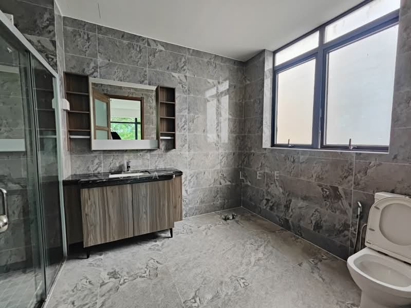 Cluster House for Sale in Forest City (Gelang Patah) - Jia En Lee - Bathroom - PropertyGuru.com.my