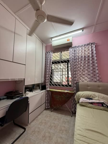 Rumah Teres 1 Tingkat untuk Dijual di Taman Universiti (Skudai) - Shiang Yng Tan - Bedroom - PropertyGuru.com.my