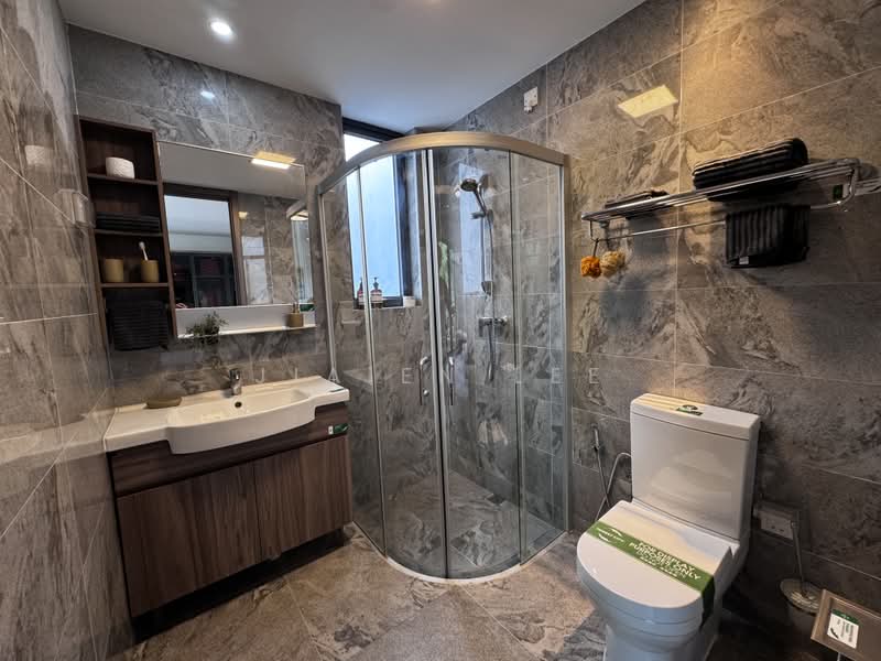 Cluster House for Sale in Forest City (Gelang Patah) - Jia En Lee - Bathroom - PropertyGuru.com.my