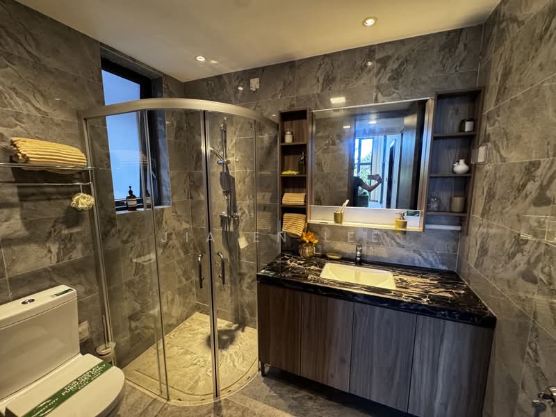 Cluster House for Sale in Forest City (Gelang Patah) - Jia En Lee - Bathroom - PropertyGuru.com.my