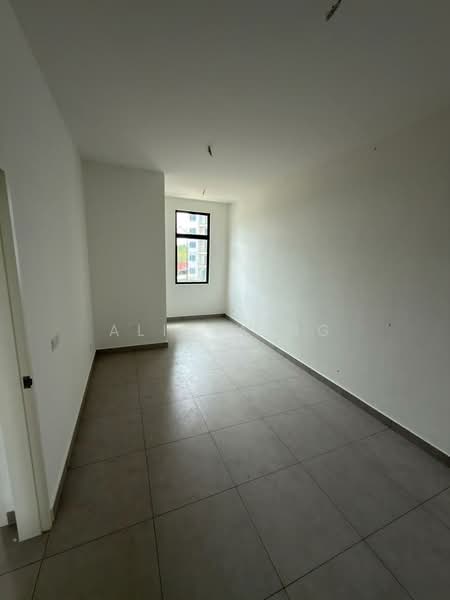 2-storey Terraced House for Sale in Taman Mount Austin (Tebrau) - Alicia Ng - PropertyGuru.com.my