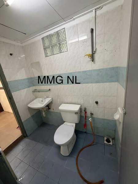 Rumah Teres untuk Disewa di Bandar Botanic (Klang) - Keith See - Bathroom - PropertyGuru.com.my