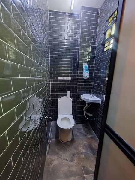 Shop for Rent in Bukit Indah (Iskandar Puteri (Nusajaya)) - Max Loh - Bathroom - PropertyGuru.com.my
