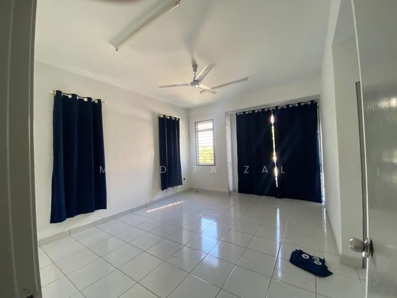 Rumah Teres 2 Tingkat untuk Dijual di Tanjong Duabelas (Selangor) - Mohd Faizal - Living Room - PropertyGuru.com.my