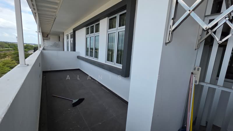 Service Residence for Sale at Meridin Bayvue Serviced Apartment - Alanis Lee - PropertyGuru.com.my