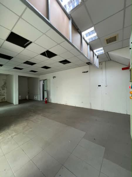 Semi-D Factory for Rent in Taman Perindustrian Air Hitam (Klang) - Teh Yong San - Interior - PropertyGuru.com.my