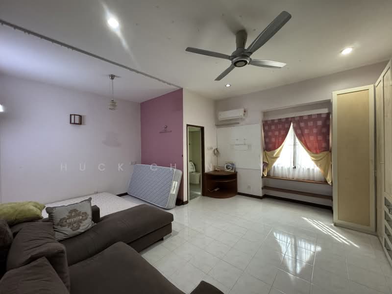 Rumah Teres 2 Tingkat untuk Dijual di Taman Chee Seng (Tanjung Bungah) - Huck Cheng Yeoh - Living Room - PropertyGuru.com.my
