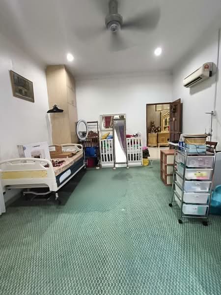 Bungalow for Sale in Kampung Sungai Plong (Sungai Buloh) - Sri Rohayu Yusof - PropertyGuru.com.my