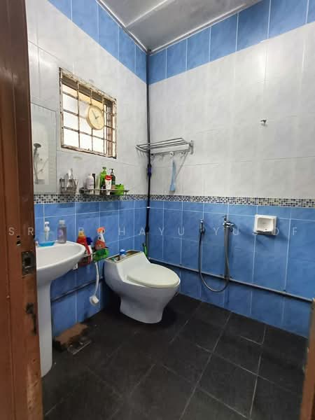 Bungalow for Sale in Kampung Sungai Plong (Sungai Buloh) - Sri Rohayu Yusof - PropertyGuru.com.my