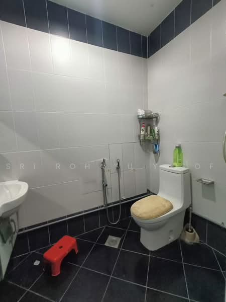 Bungalow for Sale in Kampung Sungai Plong (Sungai Buloh) - Sri Rohayu Yusof - PropertyGuru.com.my
