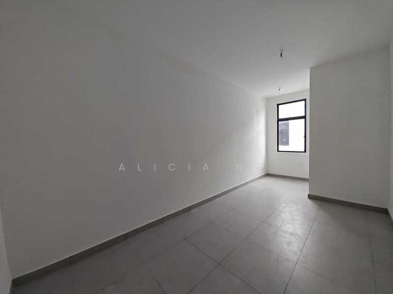 2-storey Terraced House for Sale in Taman Mount Austin (Tebrau) - Alicia Ng - PropertyGuru.com.my