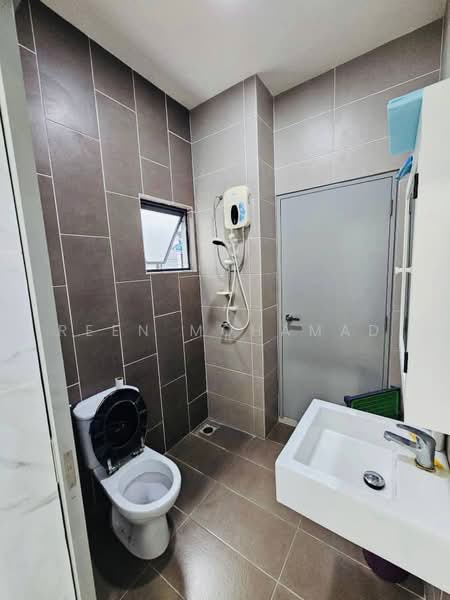2-storey Terraced House for Sale in Sepang (Selangor) - Reen Mohamad - Bathroom - PropertyGuru.com.my