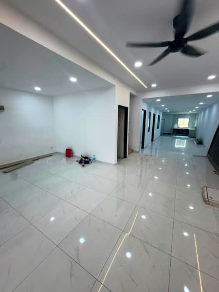 Rumah Teres 2-Tingkat untuk Dijual di Taman Molek (Johor Bahru) - Calvin Lee - PropertyGuru.com.my