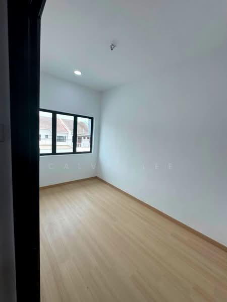 Rumah Teres 2-Tingkat untuk Dijual di Taman Molek (Johor Bahru) - Calvin Lee - PropertyGuru.com.my