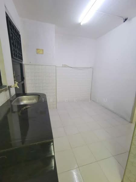 Flat for Sale at Flat Taman Ungku Tun Aminah - Patrick Lim - PropertyGuru.com.my