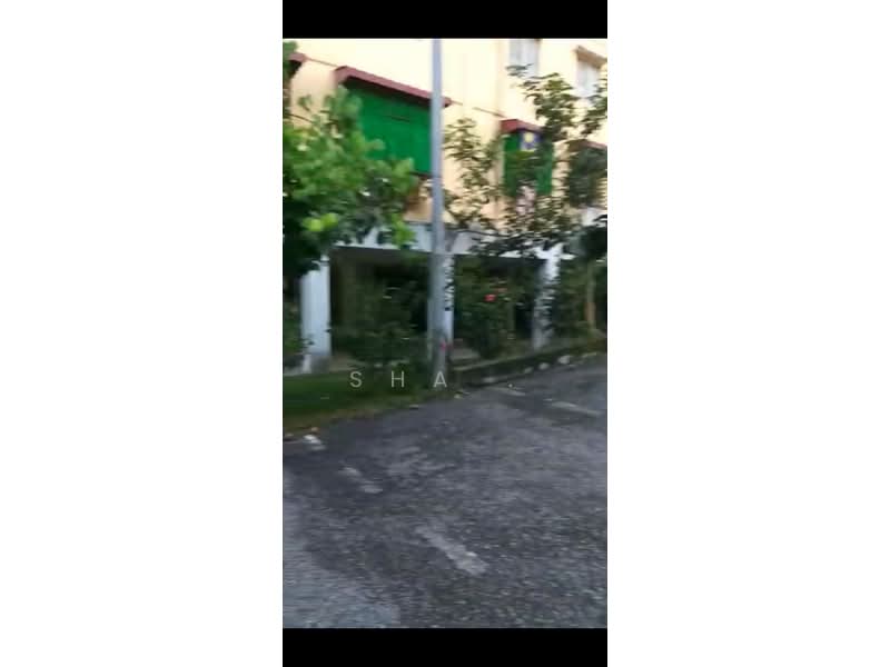 Pangsapuri untuk Disewa di Kemuning Apartment - Sha . - Exterior - PropertyGuru.com.my