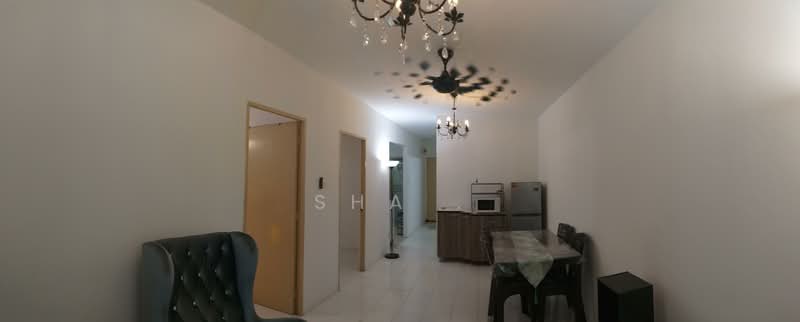 Pangsapuri untuk Disewa di Kemuning Apartment - Sha . - Corridor - PropertyGuru.com.my