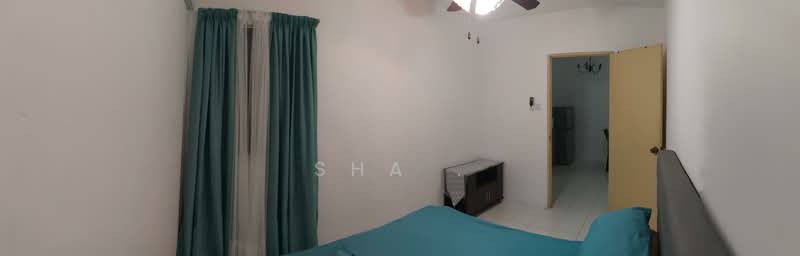Pangsapuri untuk Disewa di Kemuning Apartment - Sha . - Bedroom - PropertyGuru.com.my