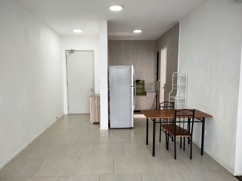 Servis Apartment untuk Disewa di Geo Bukit Rimau - Khong T.K - Dining & Kitchen Area - PropertyGuru.com.my