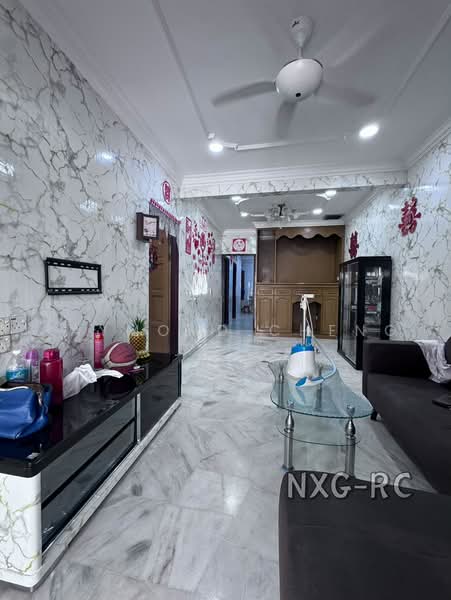 Rumah Teres 1 Tingkat untuk Disewa di Taman Sentosa (Klang) - Raymond Cheng - Living Room - PropertyGuru.com.my