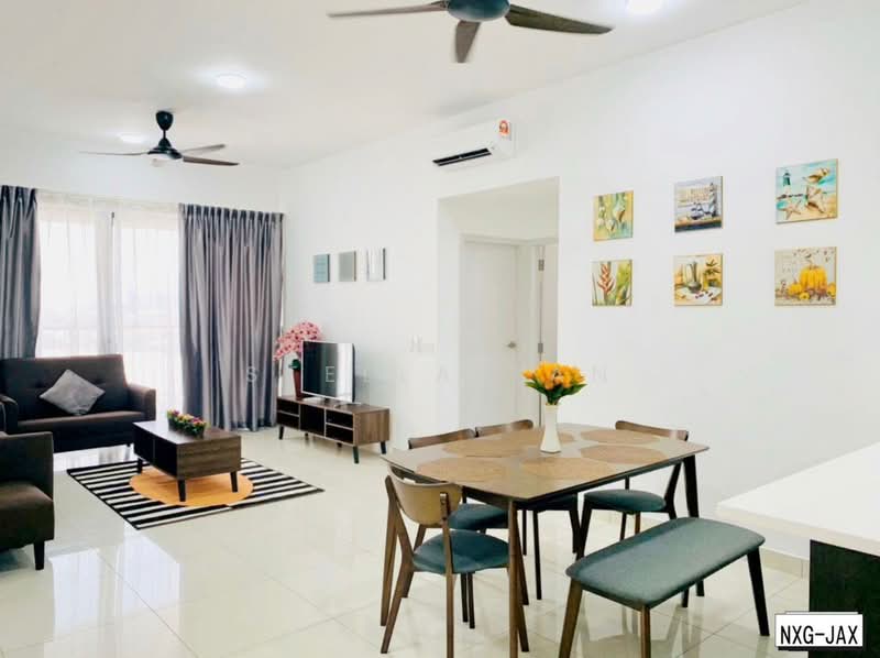 Servis Apartment untuk Disewa di Setia City Residences - Stella Tan - Living Room - PropertyGuru.com.my