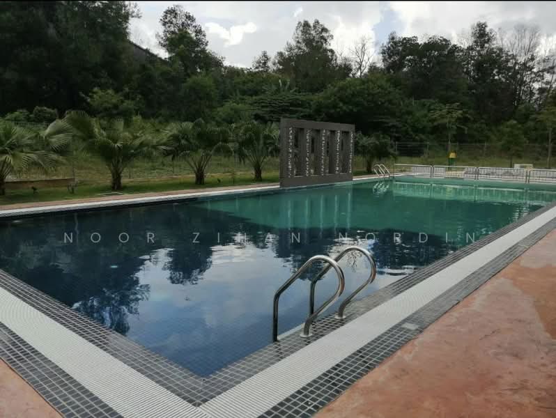 Kondominium untuk Dijual di Residensi Damai - Noor Zihan Nordin - Pool - PropertyGuru.com.my