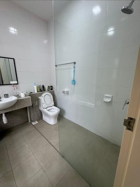 Semi-Detached House for Sale in Setia Alam (Selangor) - Eve Wong - Bathroom - PropertyGuru.com.my