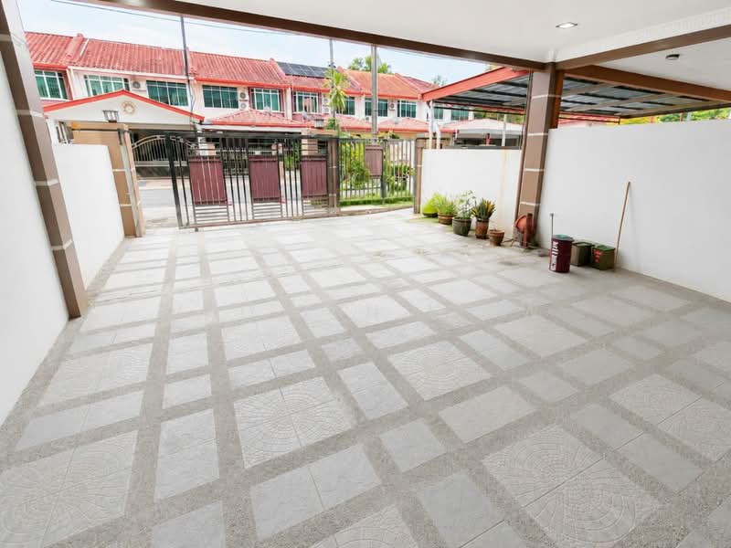2-storey Terraced House for Sale in Taman Kingfisher 3 & 4 (Kota Kinabalu) - Vui Onn Liaw - Exterior - PropertyGuru.com.my