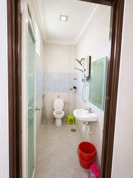 2-storey Terraced House for Sale in Taman Kingfisher 3 & 4 (Kota Kinabalu) - Vui Onn Liaw - Bathroom - PropertyGuru.com.my