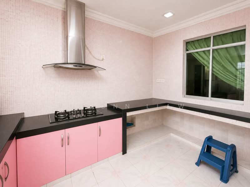 2-storey Terraced House for Sale in Taman Kingfisher 3 & 4 (Kota Kinabalu) - Vui Onn Liaw - Kitchen - PropertyGuru.com.my