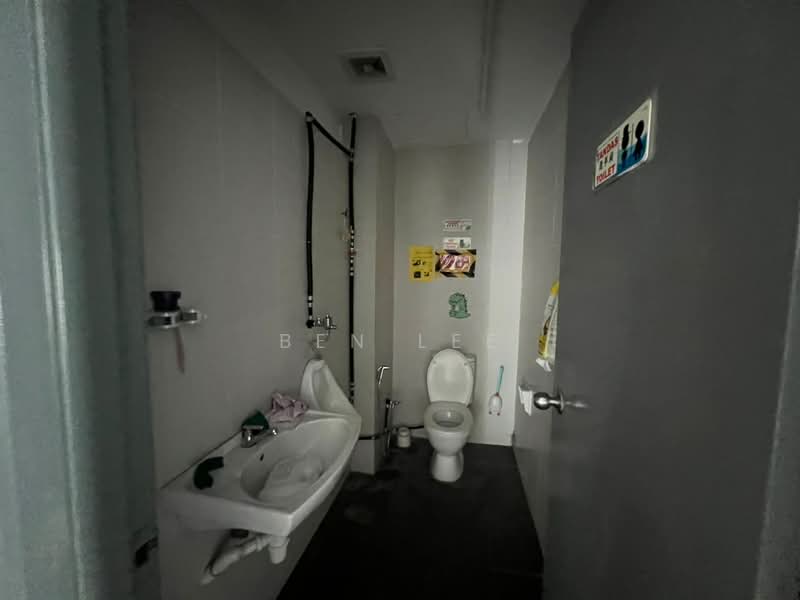 Kedai / Pejabat untuk Disewa di Ayer Itam (Penang) - Ben Lee - Bathroom - PropertyGuru.com.my