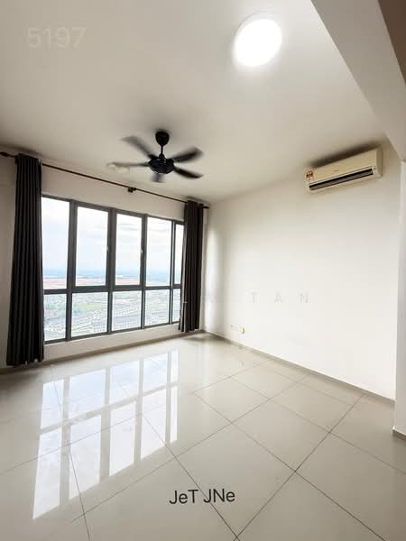 Servis Apartment untuk Disewa di Gravit8, Klang - Stella Tan - View - PropertyGuru.com.my