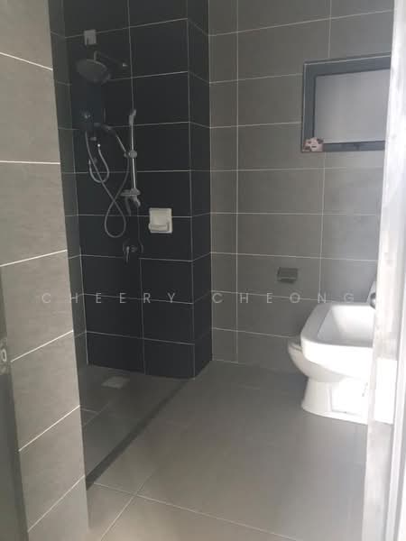 Kondominium untuk Disewa di The Henge - Cheery Cheong - Bathroom - PropertyGuru.com.my
