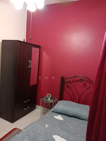 Pangsapuri untuk Disewa di Impian Apartment - Sha . - Bedroom - PropertyGuru.com.my