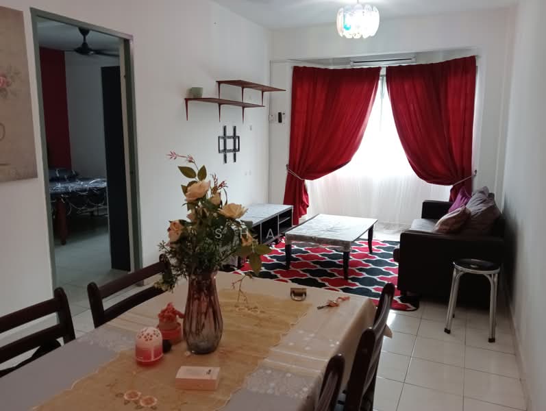 Pangsapuri untuk Disewa di Impian Apartment - Sha . - Living Room - PropertyGuru.com.my