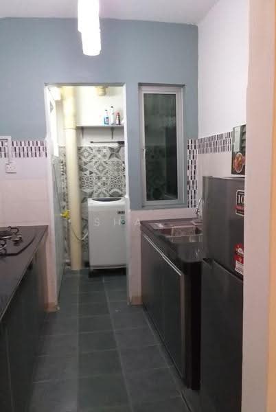 Pangsapuri untuk Disewa di Impian Apartment - Sha . - Kitchen - PropertyGuru.com.my