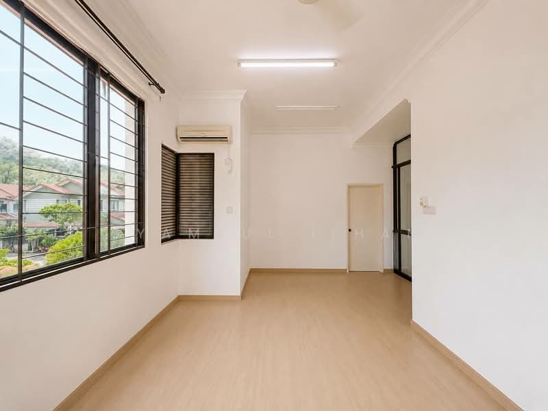 Rumah Teres 2 Tingkat untuk Dijual di Setiawangsa (Kuala Lumpur) - Syamsul Ilham - Living Room - PropertyGuru.com.my