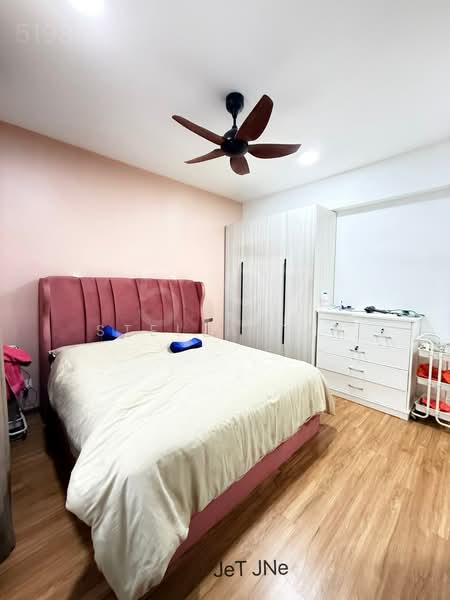 Servis Apartment untuk Disewa di Gravit8, Klang - Stella Tan - Bedroom - PropertyGuru.com.my