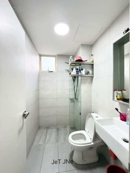 Servis Apartment untuk Disewa di Gravit8, Klang - Stella Tan - Bathroom - PropertyGuru.com.my