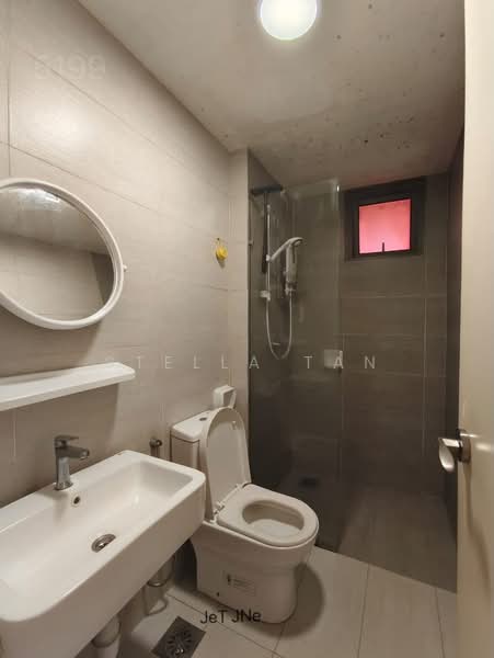 Servis Apartment untuk Disewa di Gravit8, Klang - Stella Tan - Bathroom - PropertyGuru.com.my