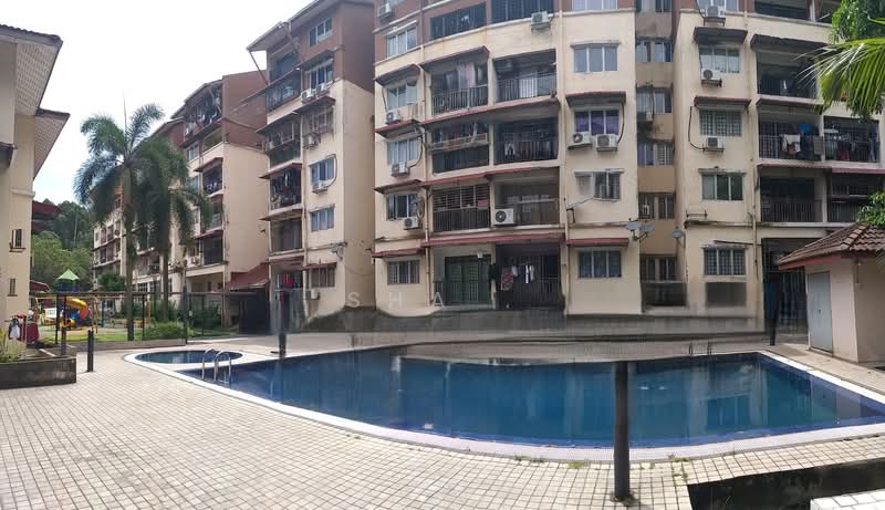 Pangsapuri untuk Dijual di Apartment Selasih - Sha . - Exterior - PropertyGuru.com.my