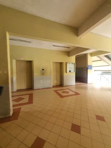 Pangsapuri untuk Dijual di Apartment Selasih - Sha . - Lobby - PropertyGuru.com.my