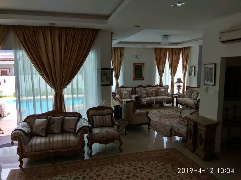 Rumah Banglo untuk Dijual di Ukay Perdana (Ulu Kelang) - Denver Sin - Living Room - PropertyGuru.com.my